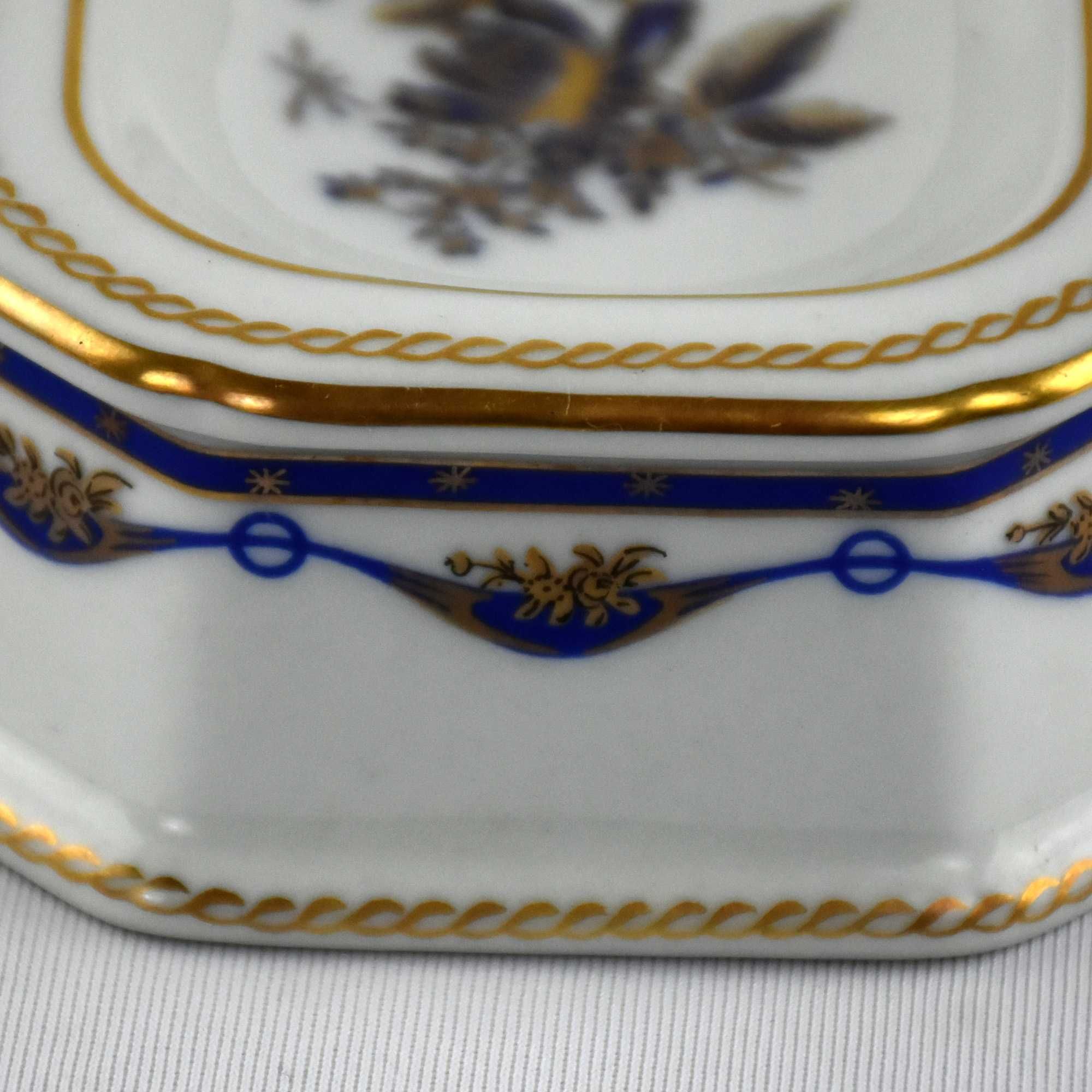 Saleiro em porcelana Vista Alegre decoração Fontainebleau