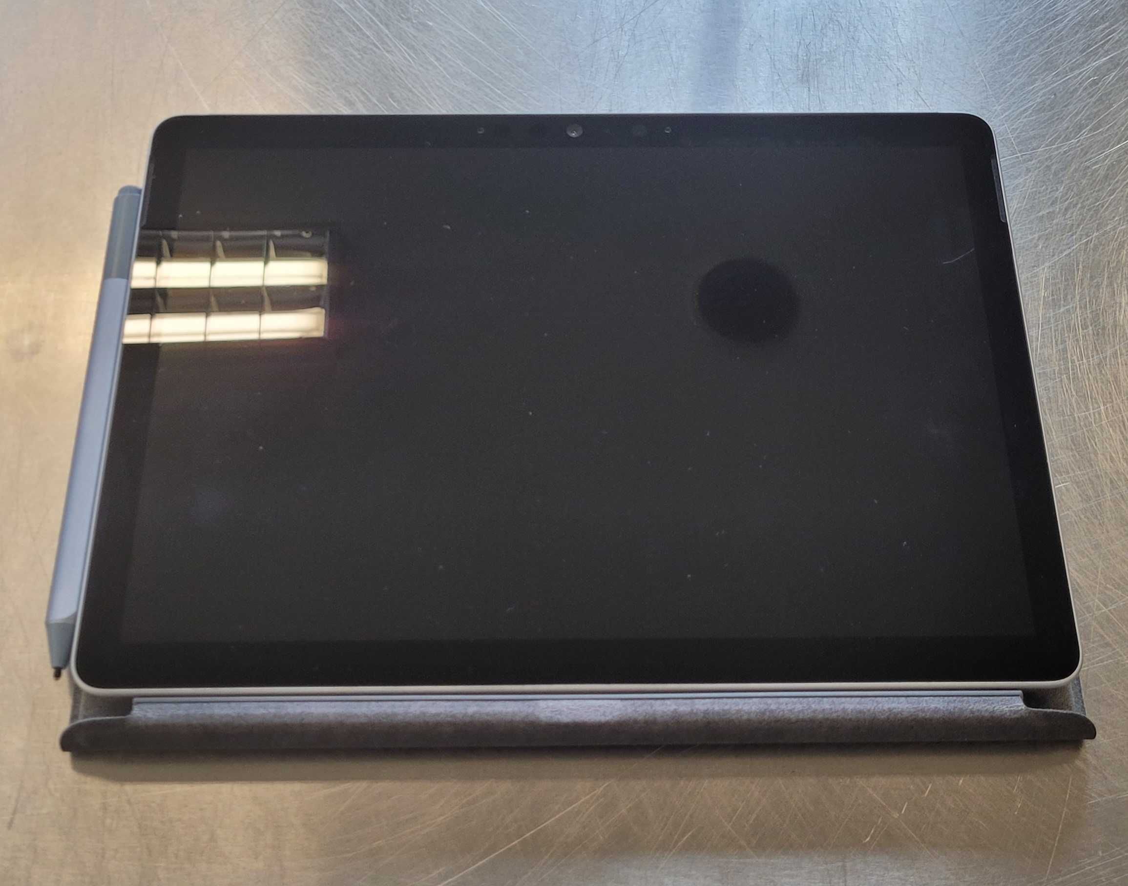 Microsoft Surface Go 2 z modelem 1927 oraz pamięcią 128 GB wejście SIM