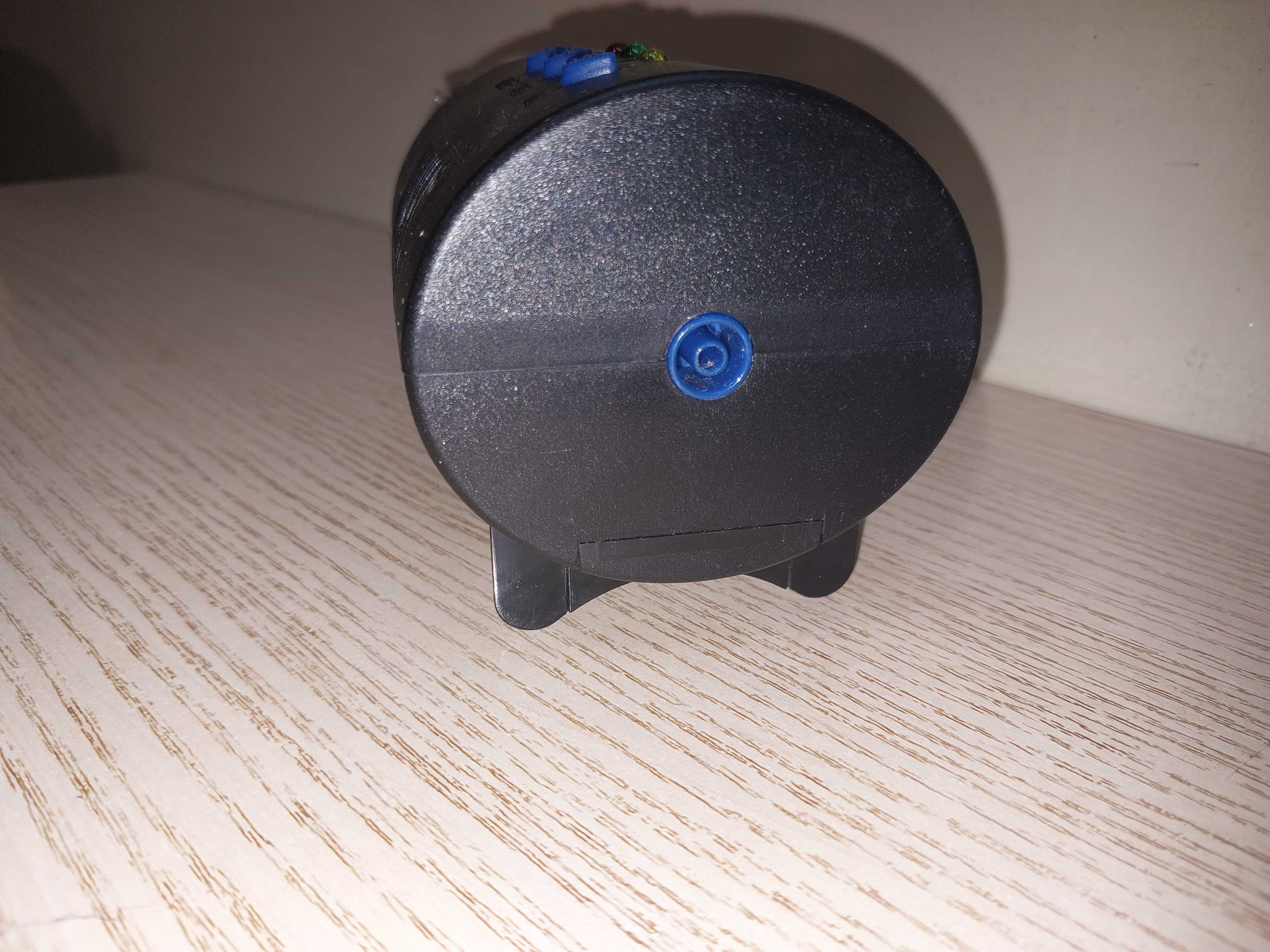 Karmnik automatyczny JUWEL