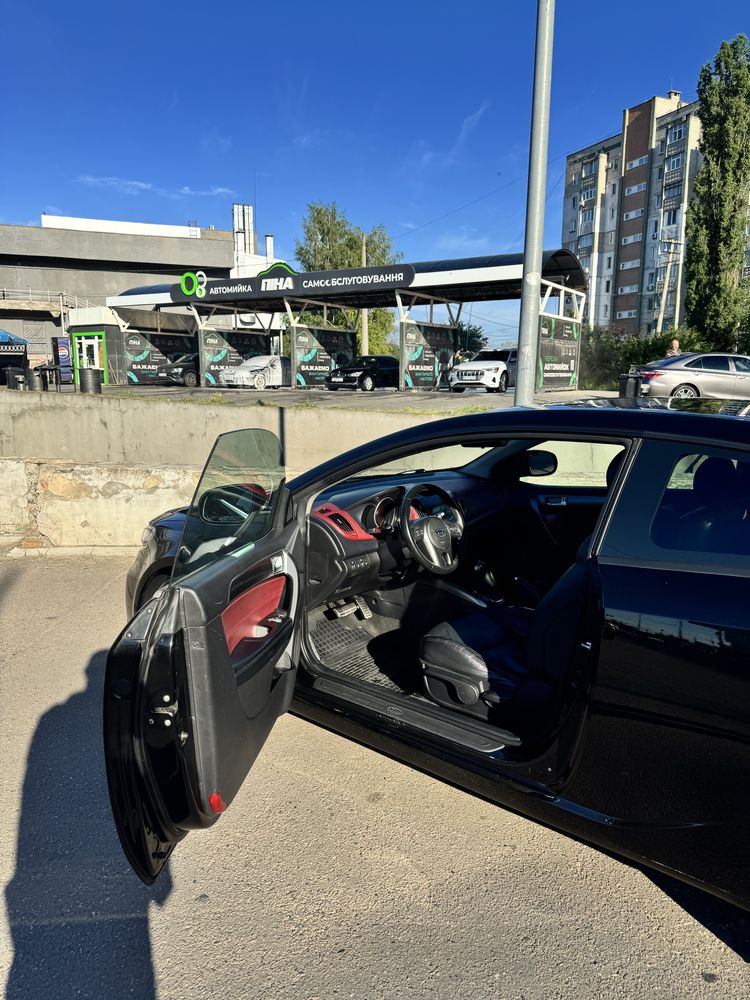 Продаю автомобіль KIA CERATO KOUP