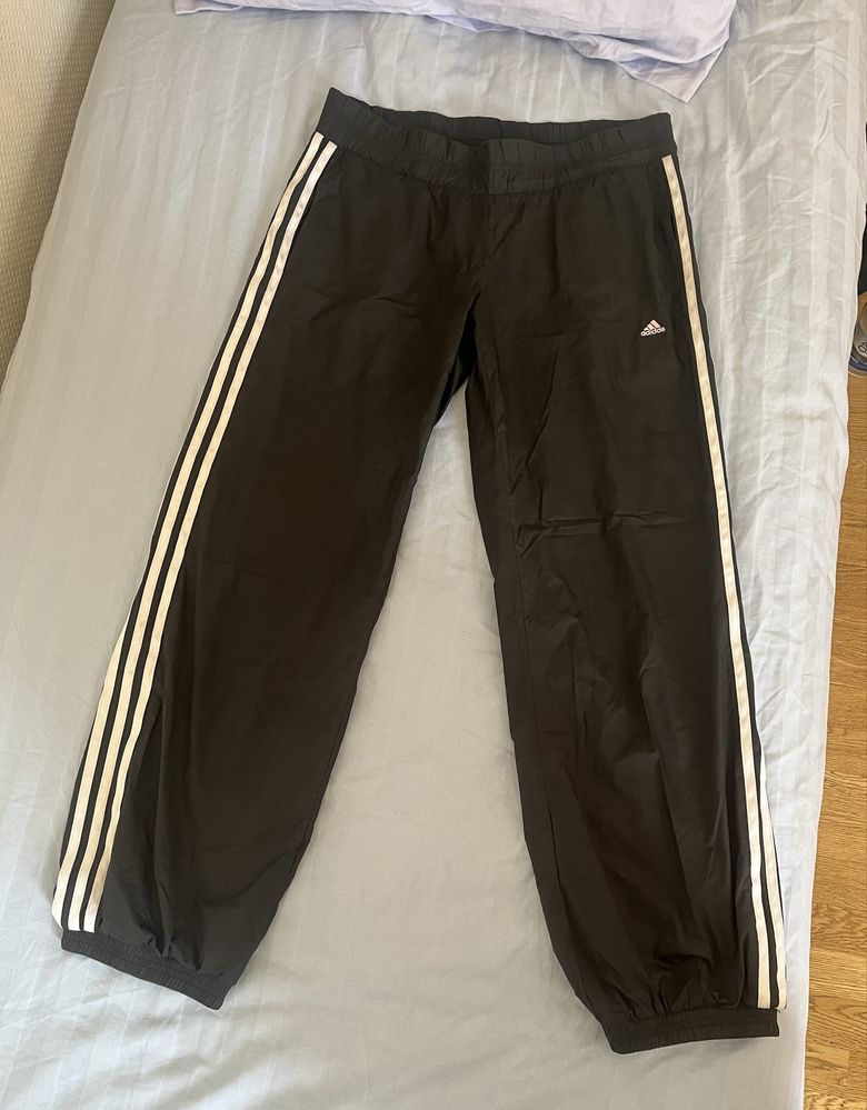 Продаю оригинальные ADIDAS брюки для спорта