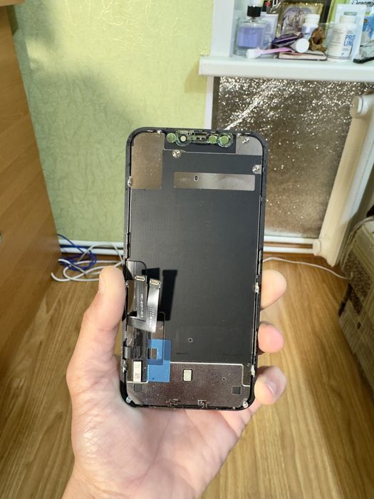Дисплей Iphone 11 в хорошем состоянии