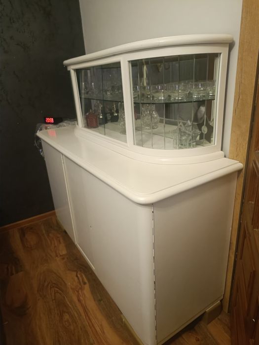 Komoda, kredens z nadstawka biały lata 60