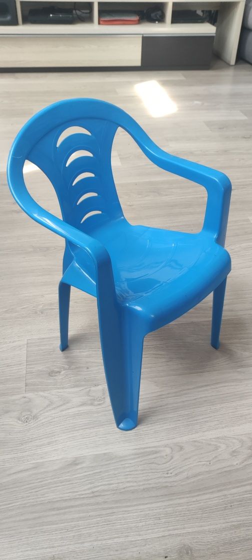 Krzesło dla dziecka niebieskie
