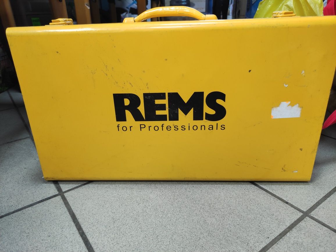 Na Lewara Zaciskarka akumulatorowa Rems