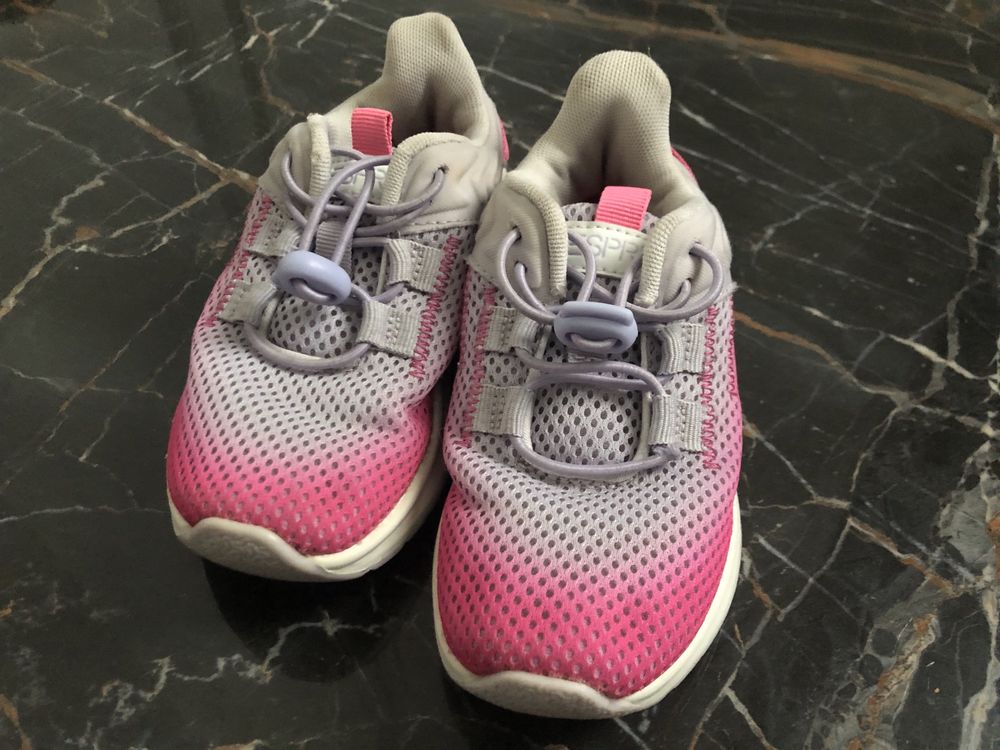 Buty sportowe Esprit i Nike