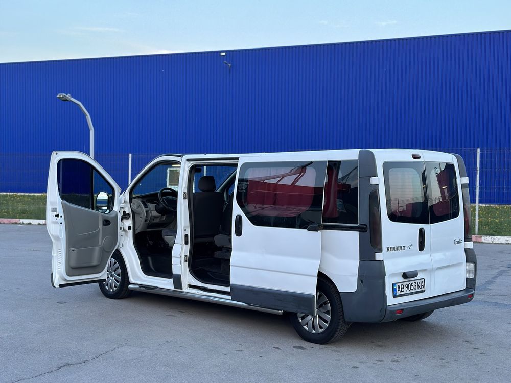 Продам бус Renault Trafic 2006 або обміняю