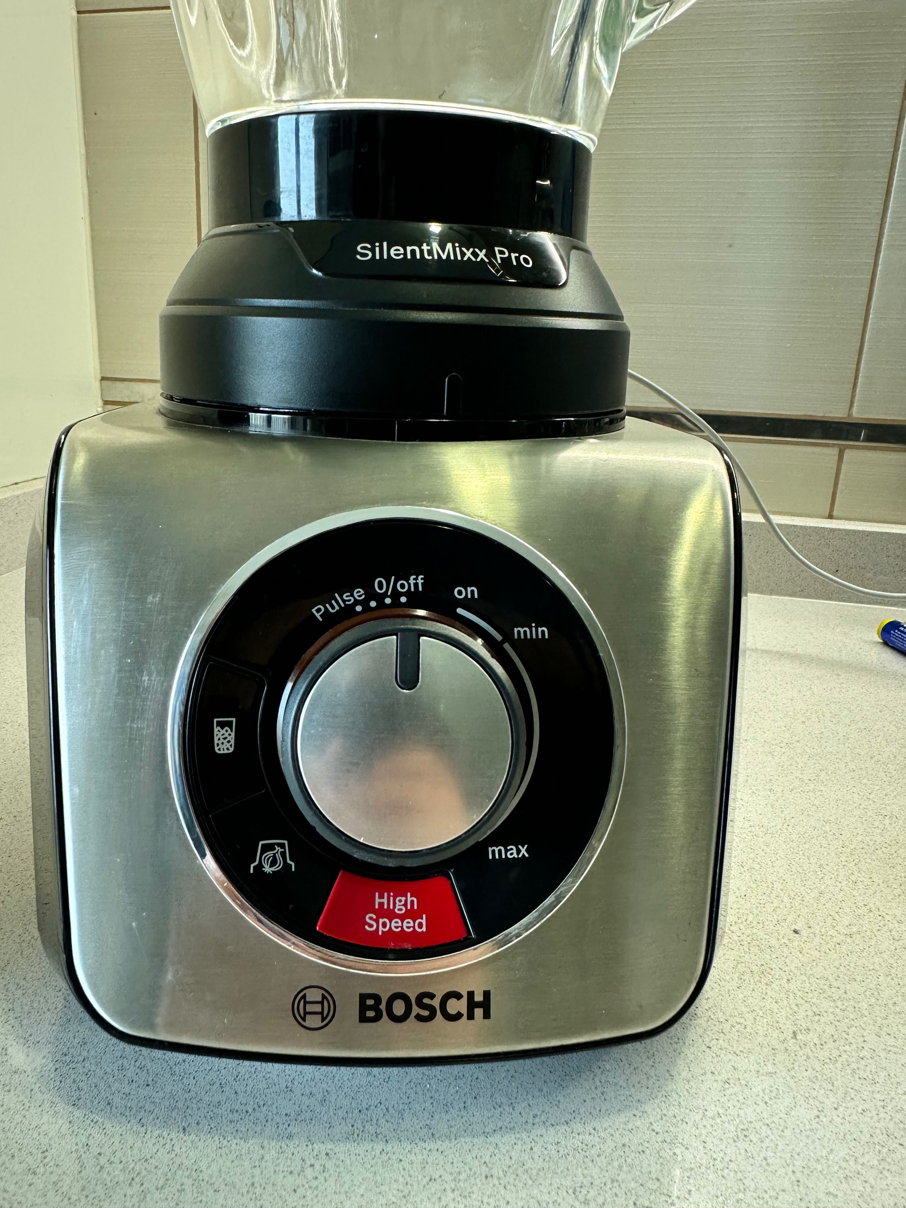 Bosch Silent Mixer Pro (como novo)