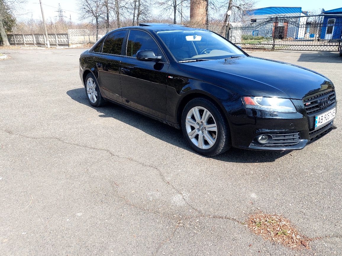 Продам AUDI A4 2010року