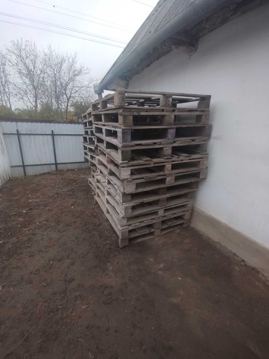 Продам потдони і секції забору дерево