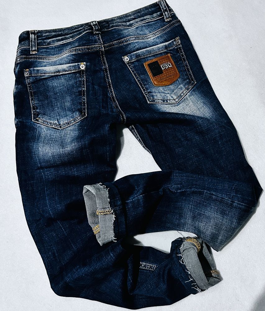 Spodnie Dsquared gumki stretch jeansowe przetarcia