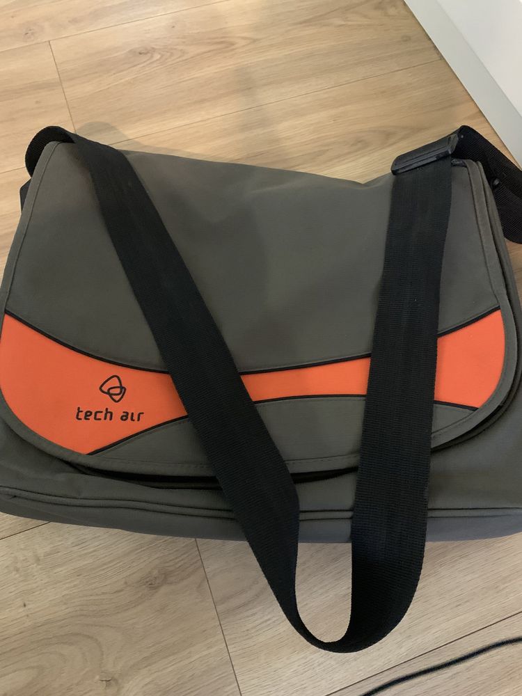 Torba na laptopa tech air 19 cali