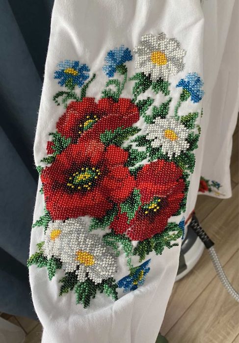 Вишите плаття бісером, вишиванка бісером