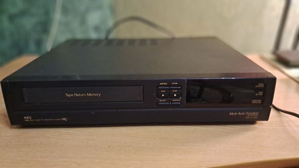 Продам видеомагнитофон NEC рабочий