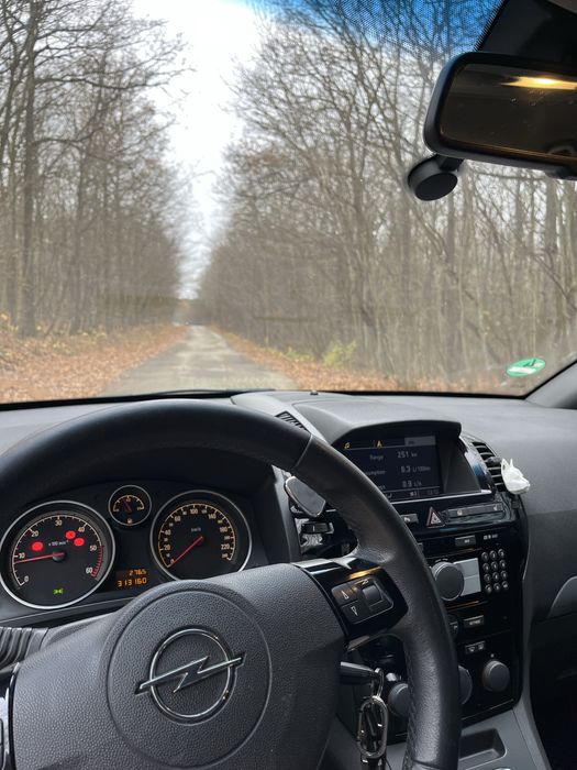 Продам Opel zafira b рестайлинг торг