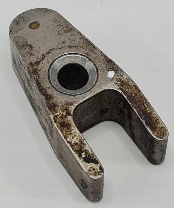 ŁAPKA MOCOWANIE WTRYSKU MERCEDES R-KL W251 3.0 CDI