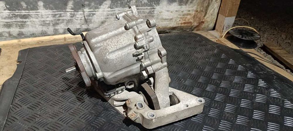 Роздатка BMW X1 E84 Роздатка Е84 Х1 Редуктор БМВ Х1 2.0 ATC 35L ШРОТ