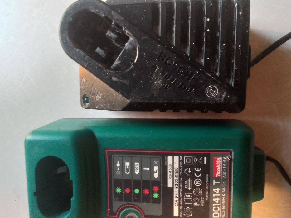 Кейс-футляр перфоратора BOSH  с зарядным устройством