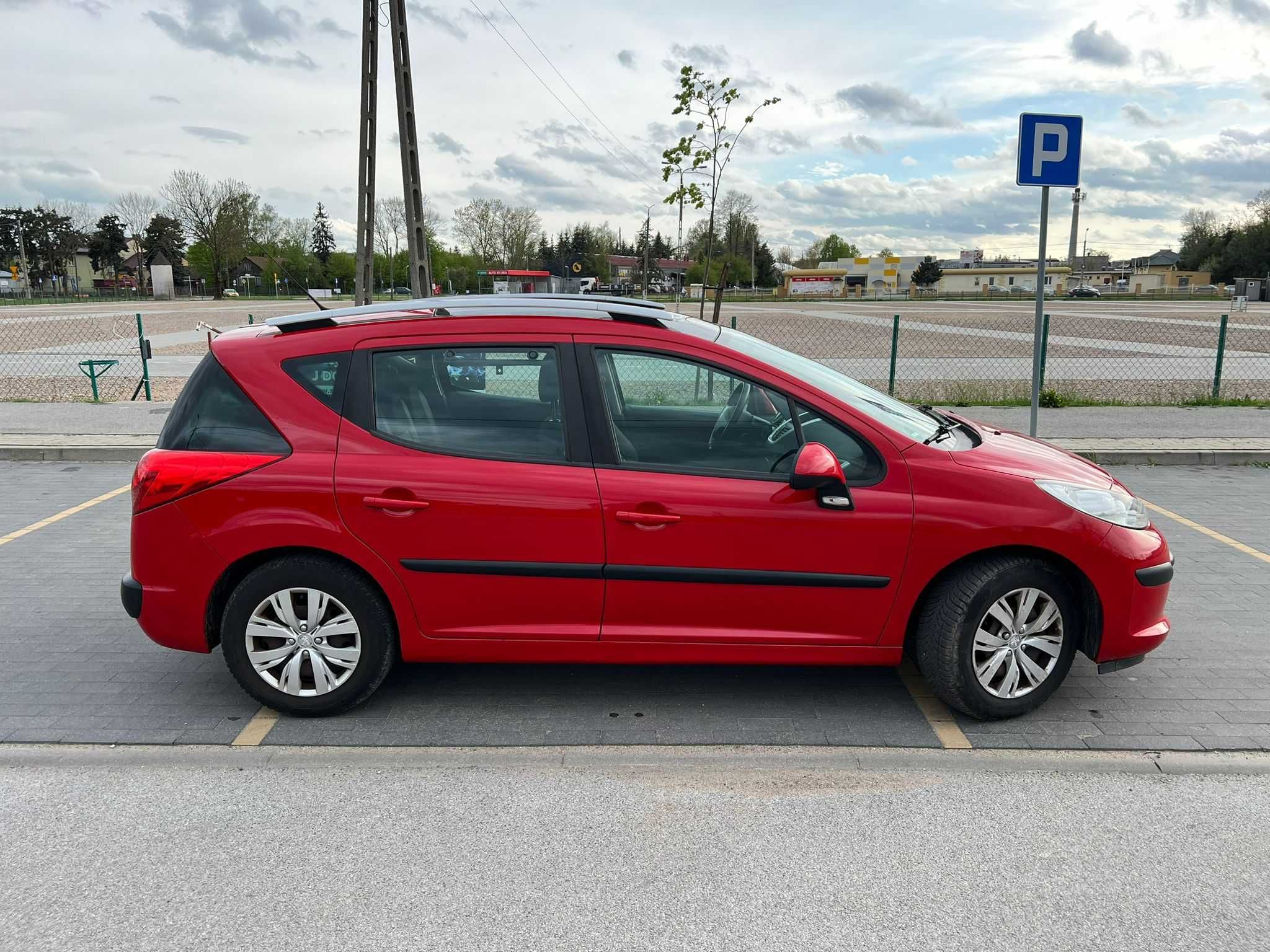 Peugeot 207 SW 1.6 HDI 2007r z dachem panoramicznym