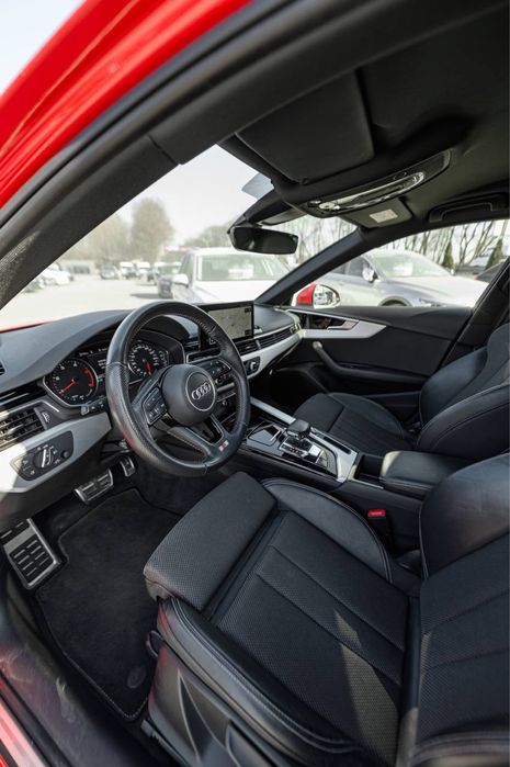 Audi A4 B9 3xS-Line 2.0TDI без дтп, ориг.пробіг, матрична оптика!