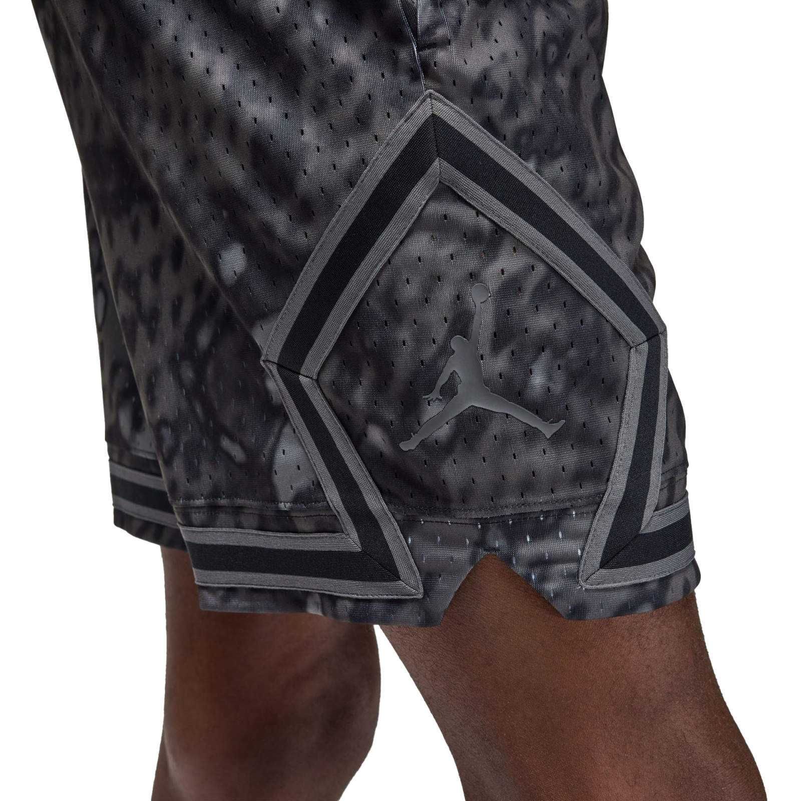 Шорты Jordan Dri-Fit Sprt Aop Diamond Shorts (FN5862-010) оригинал