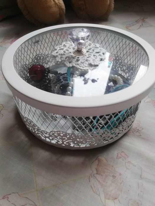 Pudełko na biżuterię