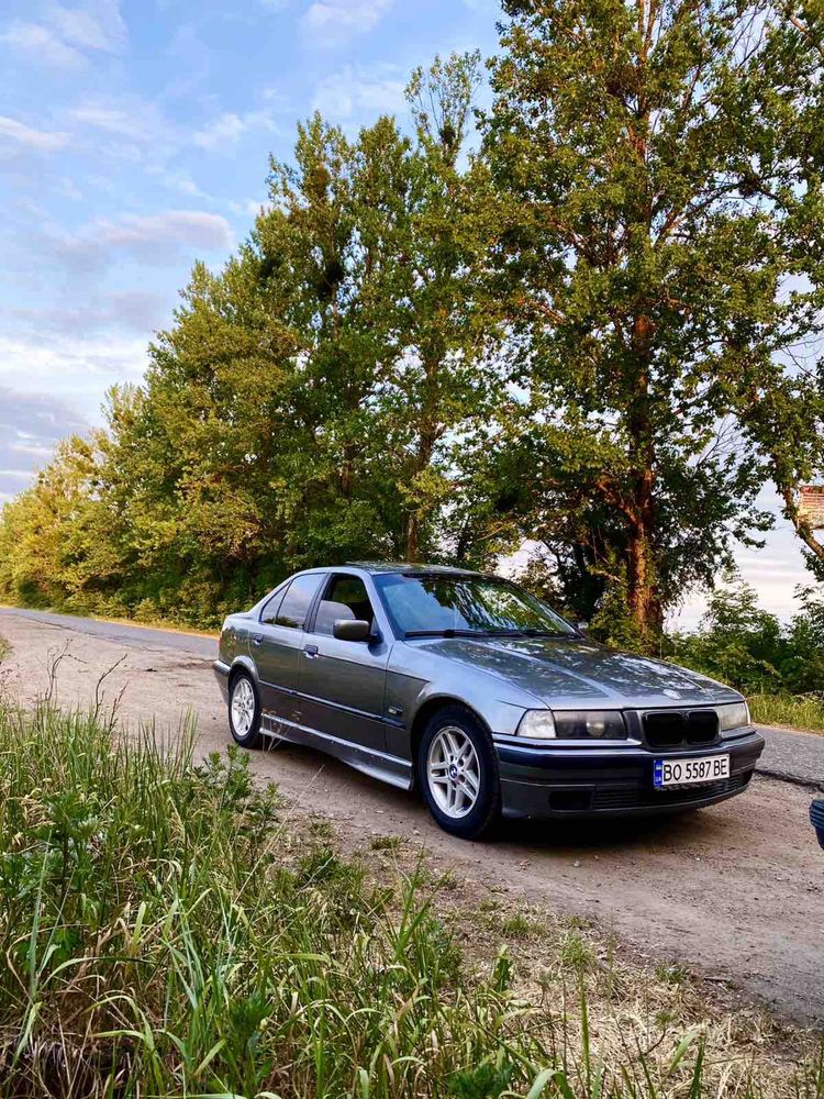 Продам BMW E36 M52B20