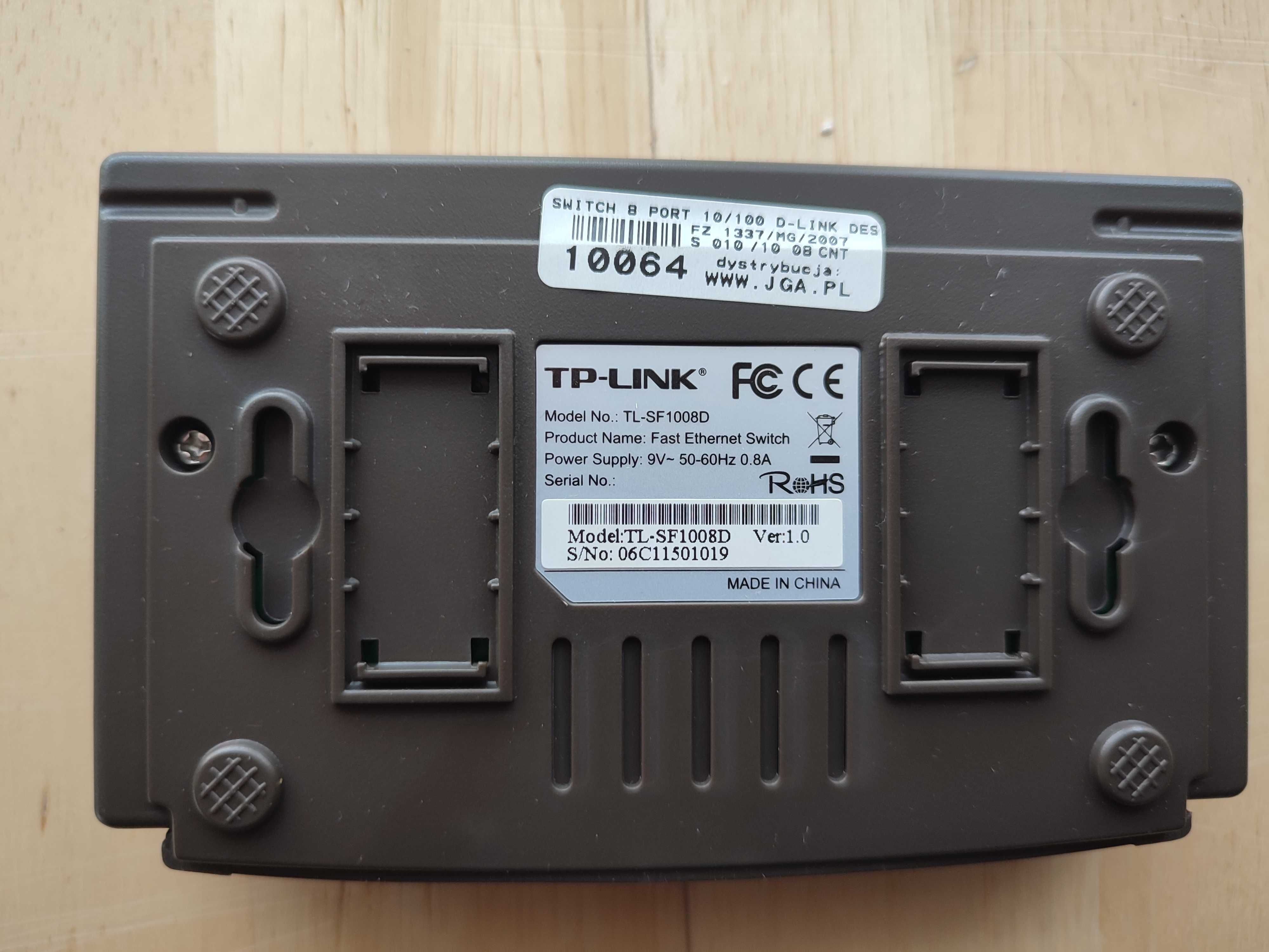 Switch TP-Link TL-SF1008D