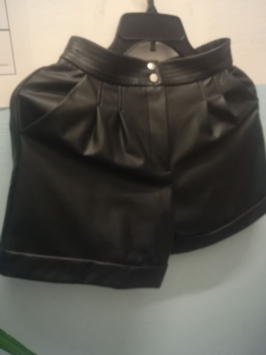 Шорты на девочку 11 - 12 лет Zara.