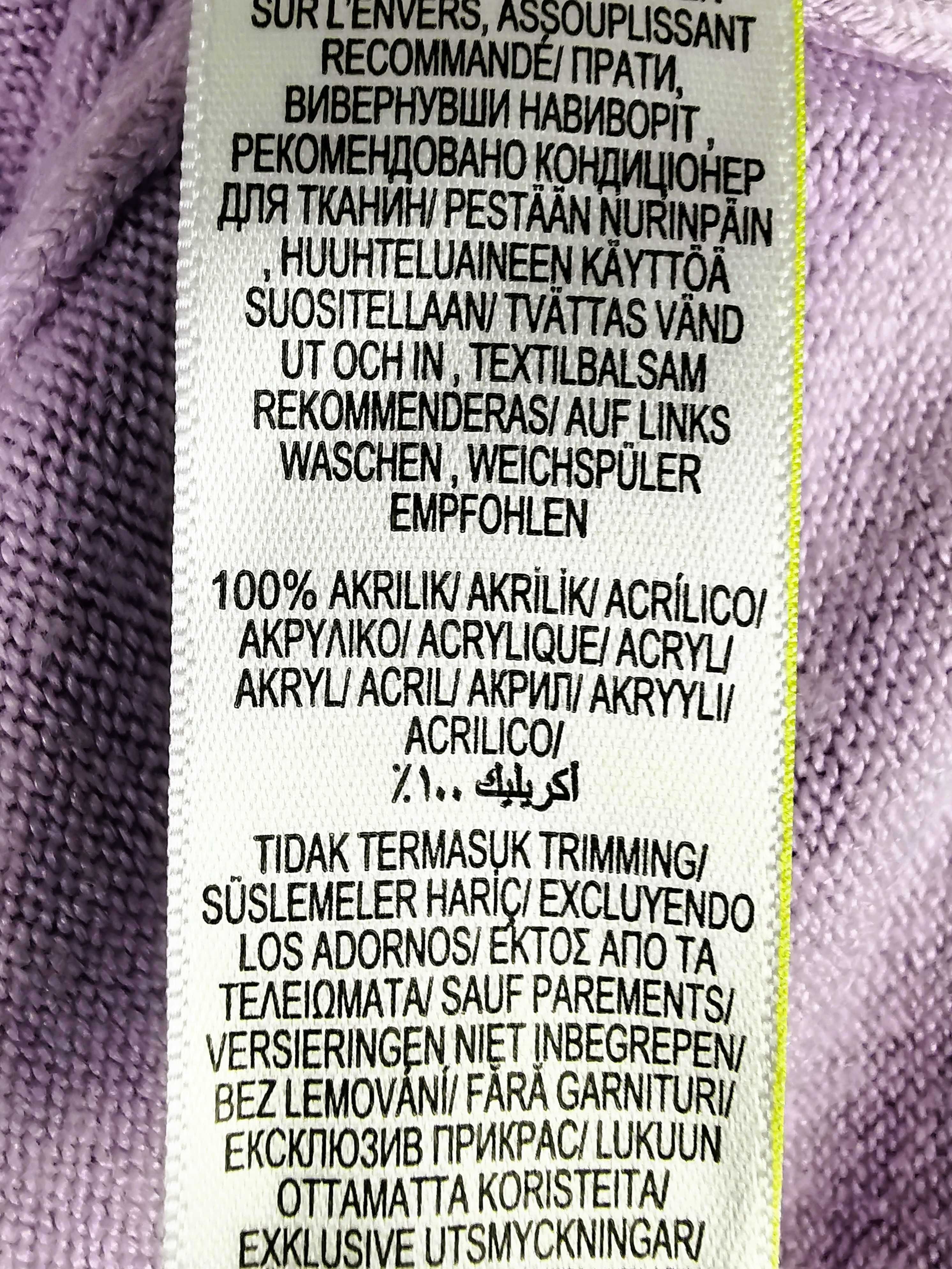 Fioletowy sweterek