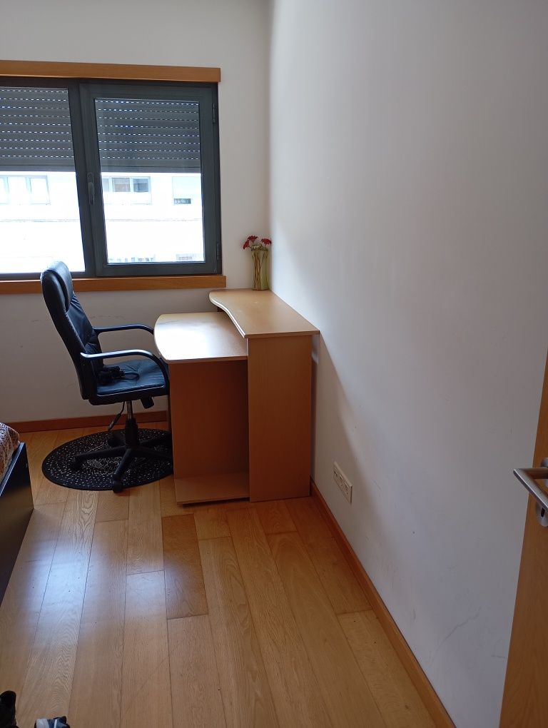 Quarto para arrendar
