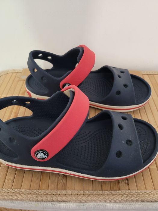 Sandałki Crocs  C11