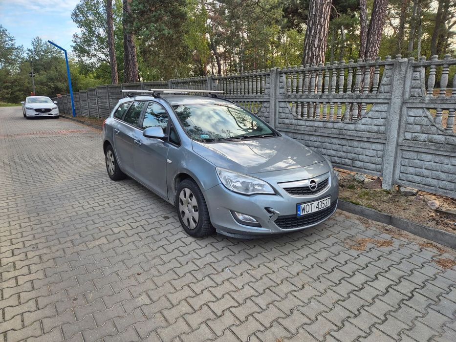 Opel Astra Opel astra j sports tourer 2012- 1.4t Gaz+benzyna, kombi, hak
