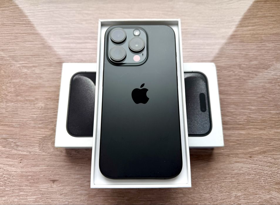 Apple Iphone 15 Pro Black Titanium 256gb акб 100%
