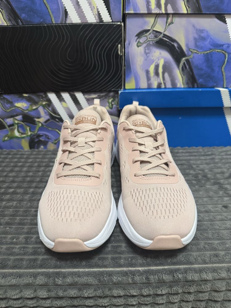 Жіночі кросівки для бігу Skechers 41,5(27см) оригінал