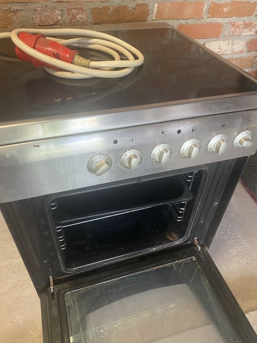 kuchenka elektryczna 360V - 4 palnikowa GORENJE - na części