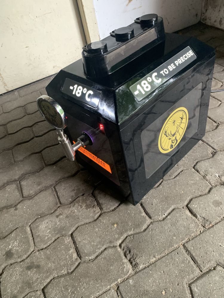 Jägermeister Jagermeister Jegermeister jak nowy