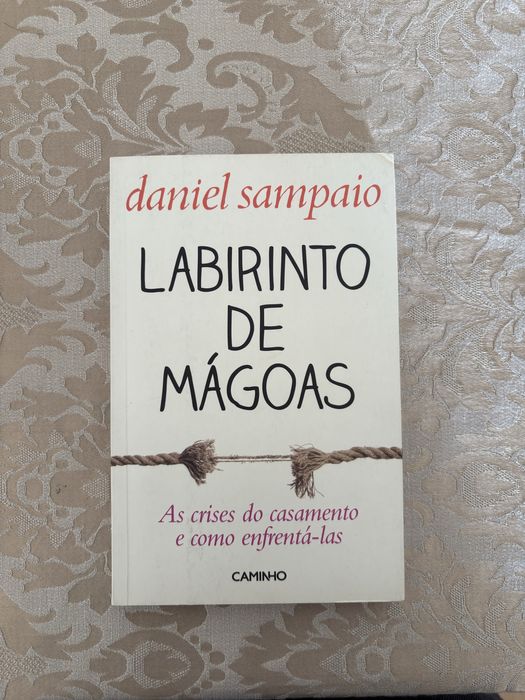 Labirinto de Magoas ( Daniel Sampaio)