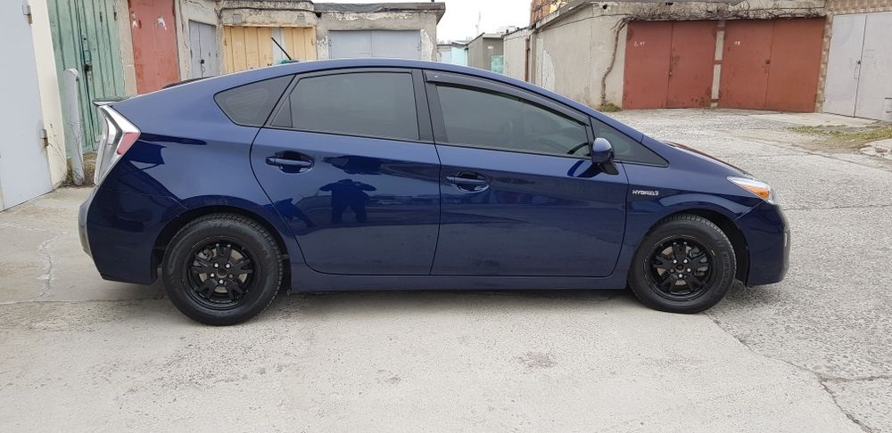 Тоyota Prius 30 2015 гибрид