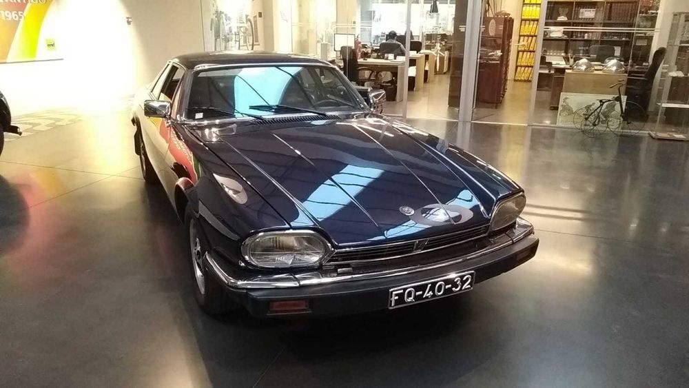 Jaguar XJS V12  único neste estado