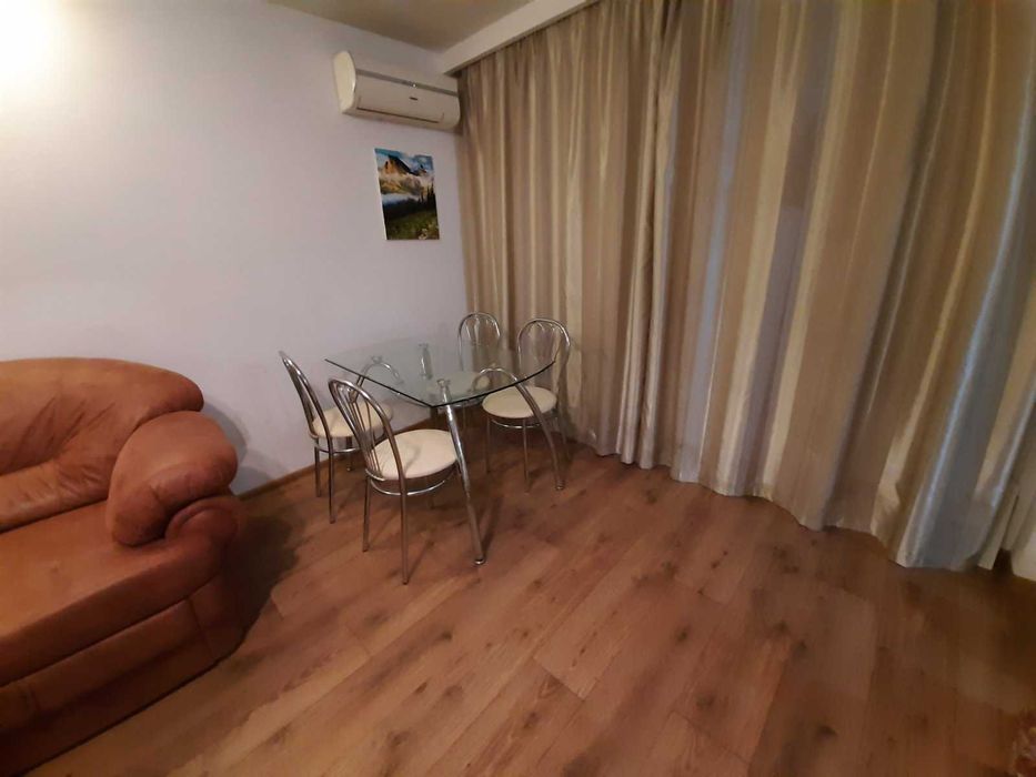 Продам свою 2кв. (студия+спальня), 2/5, метро 23 Августа (Вайбер)