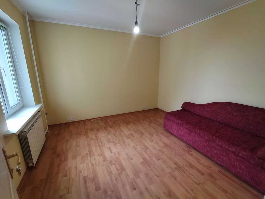 Довженка 16-Б - простора квартира біля парку — для комфортного життя!