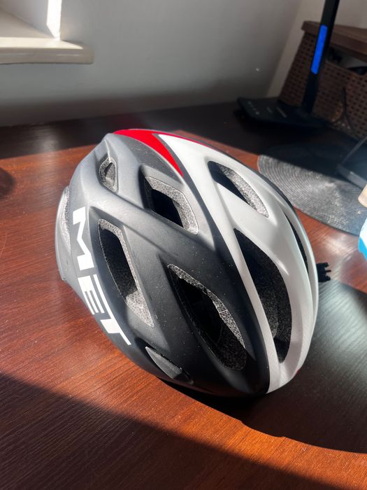 Kask rowerowy MET