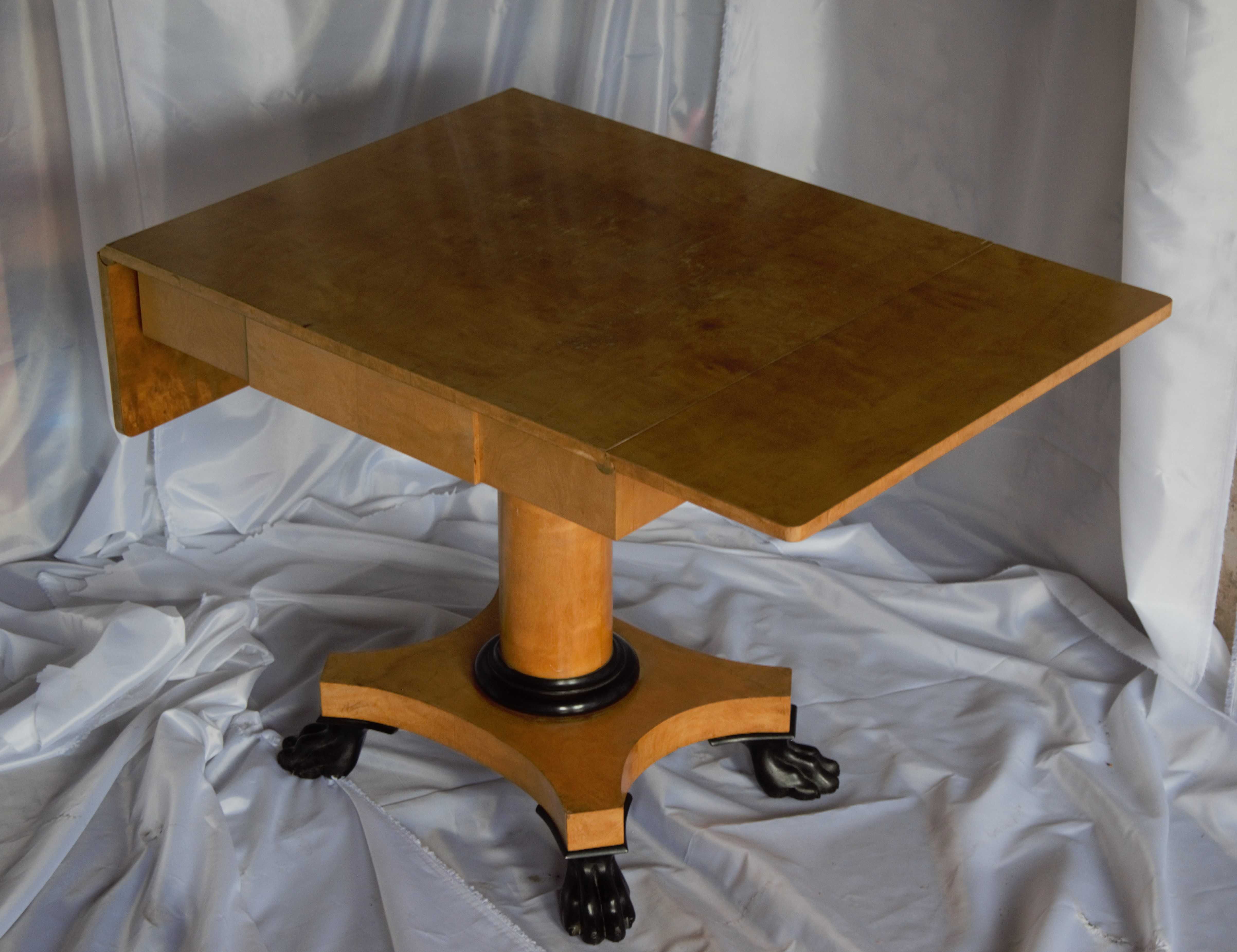 Stół ( ława ) rozkładany na "lwiej" nodze