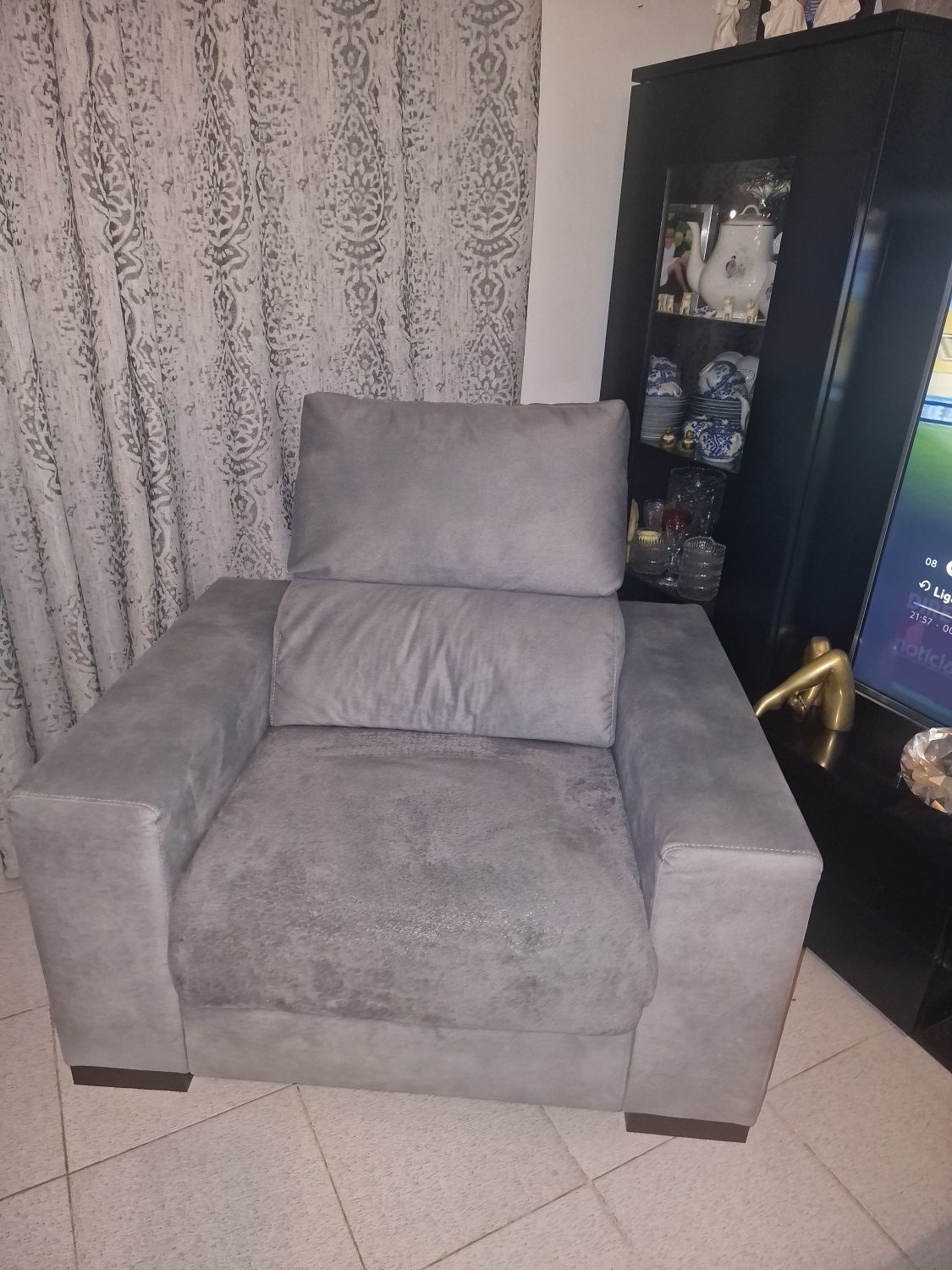 Sofa em óptimo estado com muito pouco uso