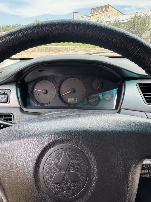 Продам Mitsubishi Lancer 2002