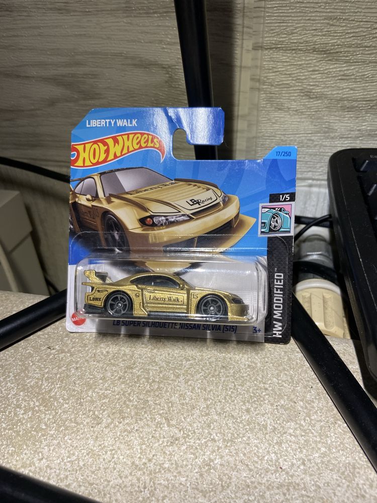 LB Super Silhouette Nissan Silvia S15- HW Modified 1/5- gold- Hotwheel