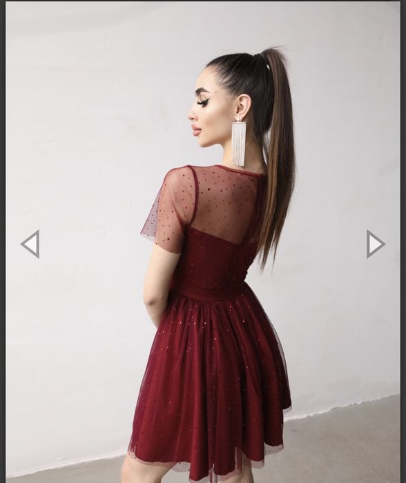 Святкова сукня в блискітки