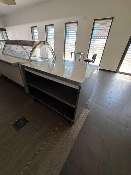 Bancada de Trabalho em Inox com Prateleiras - 94x110x65 cm