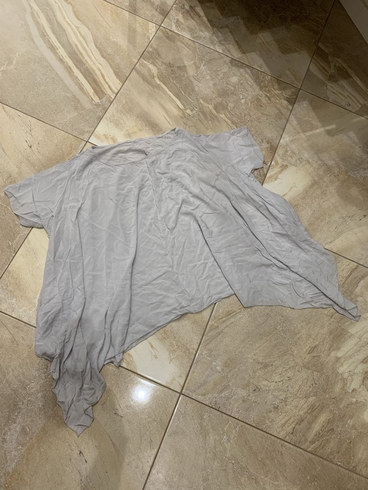 Szara luźna oversize bluzka / koszulka na krótki rękaw